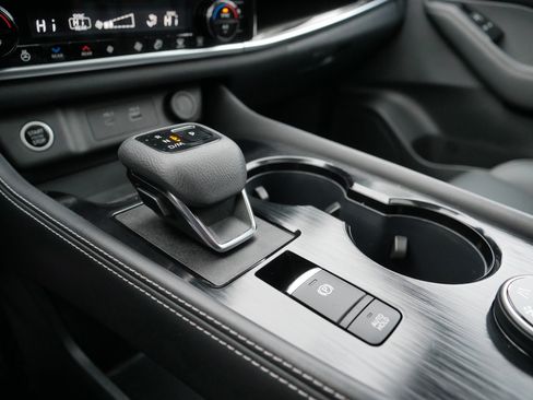 Certified 2023 Nissan Rogue SL w/ SL Premium Package image 24