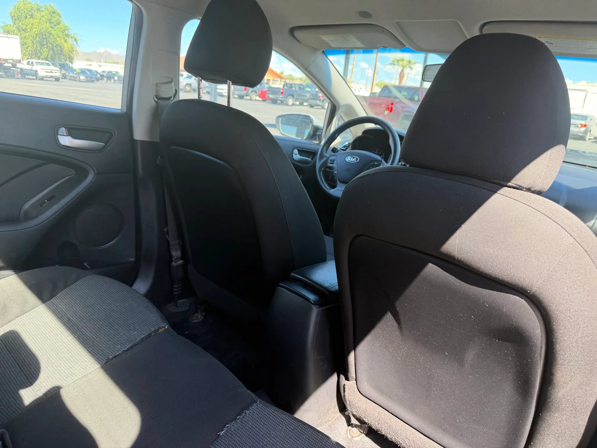 Used 2017 Kia Forte LX FWD image 23