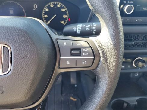 Certified 2025 Honda HR-V LX image 17
