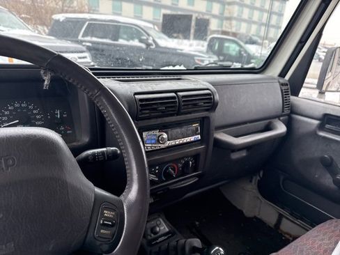 Used 2000 Jeep Wrangler Sport image 31
