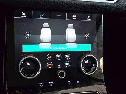 Used 2019 Land Rover Range Rover Velar S AWD/4WD image 14
