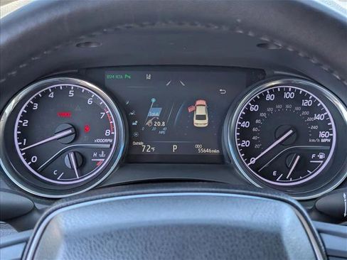 Used 2018 Toyota Camry XLE FWD image 10