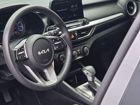 Used 2023 Kia Forte LXS image 21