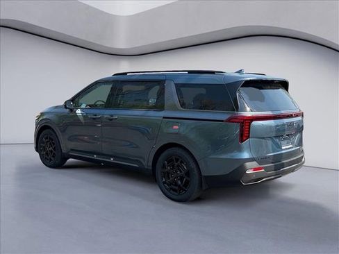 New 2026 Kia Carnival SX FWD image 3