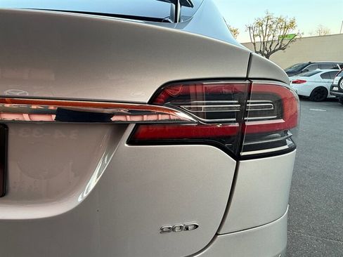 Used 2017 Tesla Model X 90D image 13