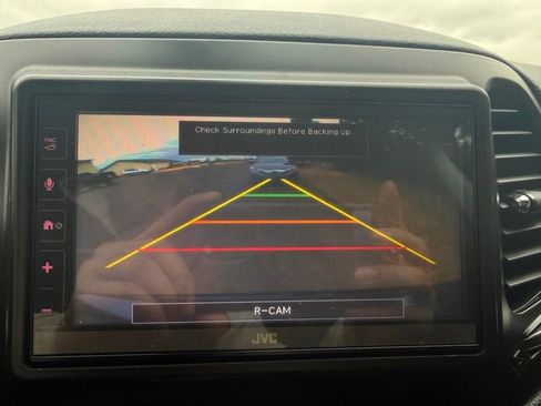 Used 2018 Jeep Compass Latitude w/ Popular Equipment Group image 11