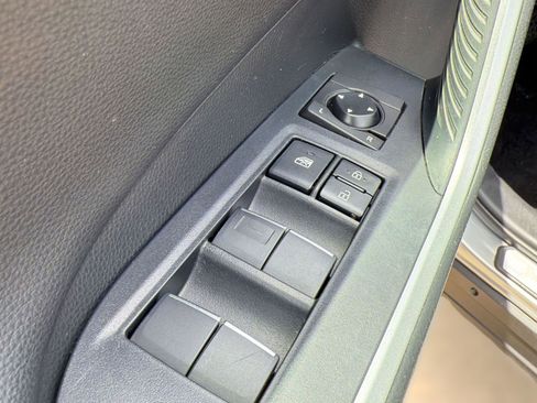 Used 2021 Toyota RAV4 XSE AWD/4WD image 29