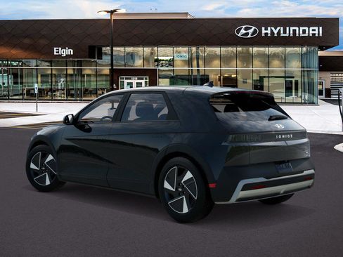 New 2026 Hyundai Ioniq 5 SEL AWD/4WD image 5