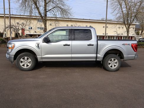 Used 2022 Ford F150 XLT w/ Equipment Group 301A Mid image 3