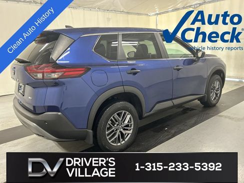 Used 2023 Nissan Rogue S AWD/4WD image 2