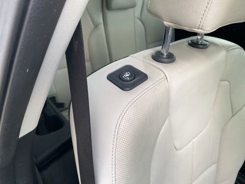 Used 2022 Kia Telluride SX FWD image 12