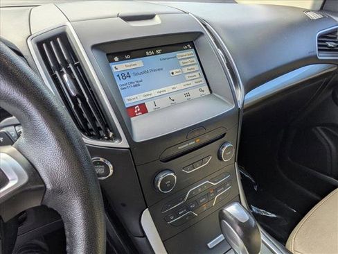 Used 2018 Ford Edge SEL w/ Equipment Group 201A FWD image 14