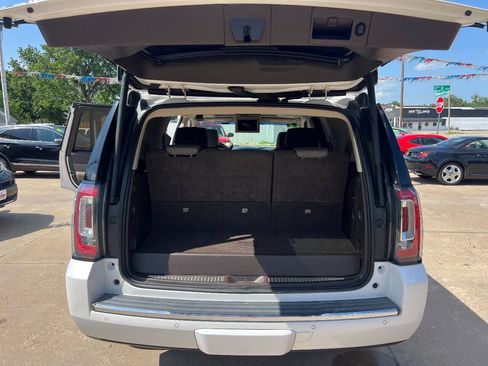 Used 2017 GMC Yukon Denali w/ Open Road Package AWD/4WD image 25
