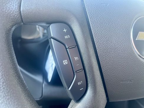 New 2025 Chevrolet Express 2500 Work Van image 18