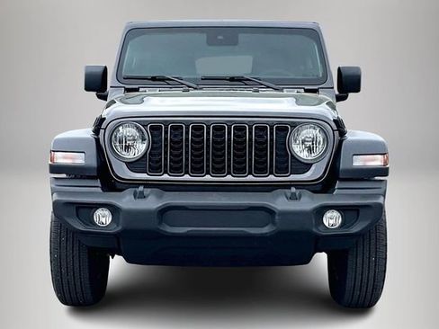 Used 2024 Jeep Wrangler Unlimited Sport AWD/4WD image 3