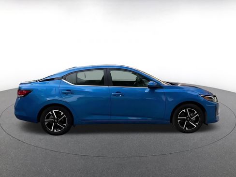 Used 2025 Nissan Sentra SV FWD image 15