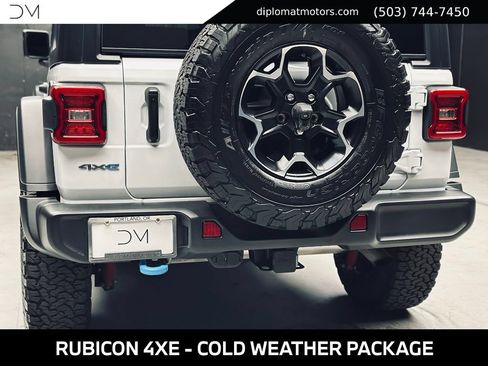 Used 2023 Jeep Wrangler Unlimited Rubicon 4xe w/ Cold Weather Group AWD/4WD image 16
