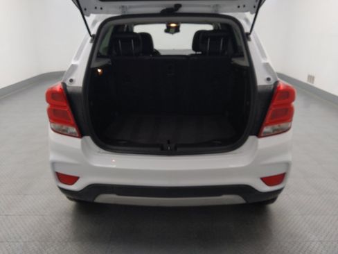 Used 2020 Chevrolet Trax LT w/ LT Convenience Package AWD/4WD image 29