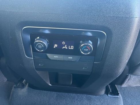 Used 2025 Chevrolet Tahoe LT AWD/4WD image 33