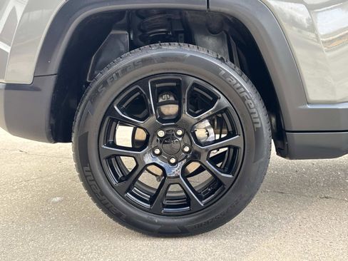 Used 2023 Jeep Compass Altitude w/ Sun and Sound Group image 14