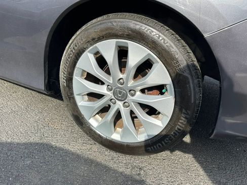 Used 2013 Honda Accord EX image 10