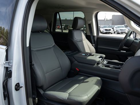 New 2026 Ford Expedition Max Active AWD/4WD image 23