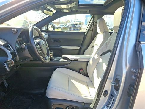 Used 2023 Lexus UX 250h AWD w/ Premium Package image 13