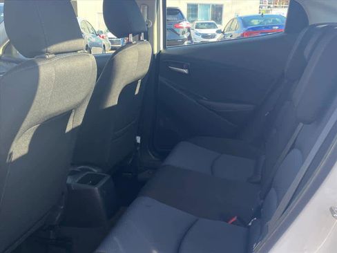 Used 2019 Toyota Yaris LE image 19