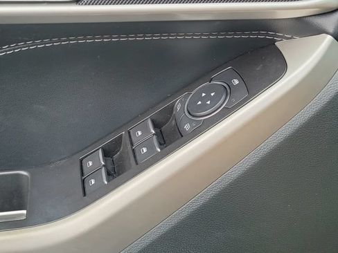 Used 2022 Ford Explorer XLT RWD image 15
