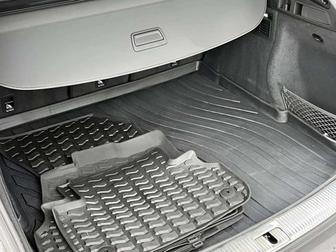 Used 2022 Audi SQ5 Premium Plus w/ Premium Plus Package image 21