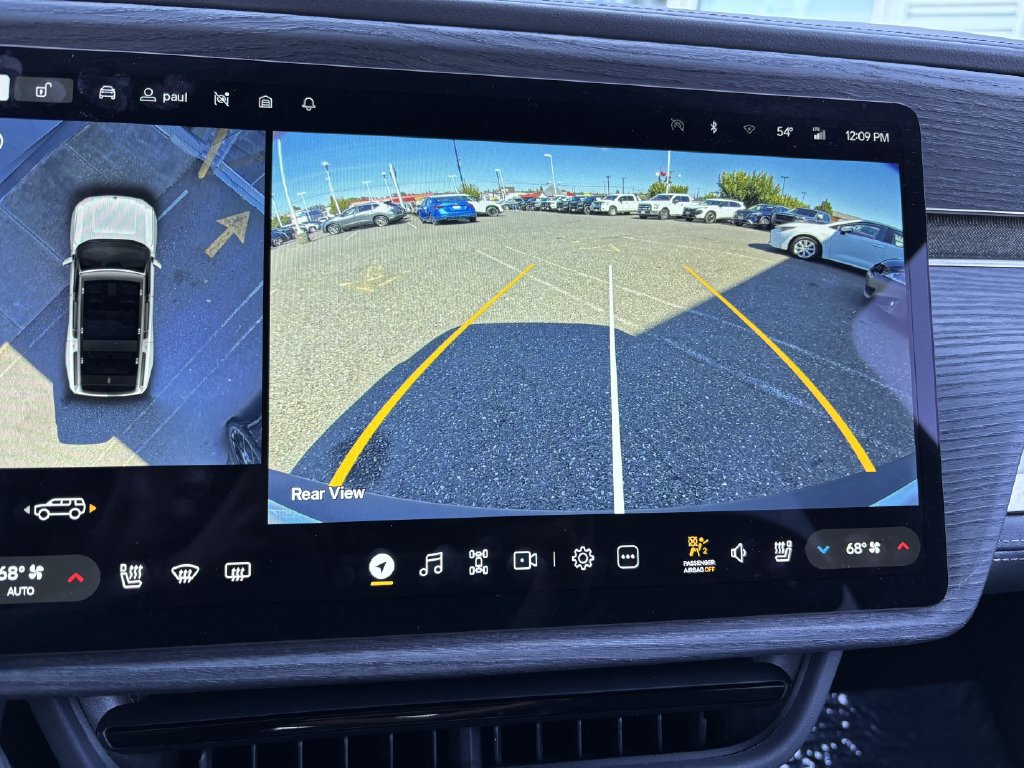 Used 2025 Rivian R1S Adventure Dual AWD/4WD image 31