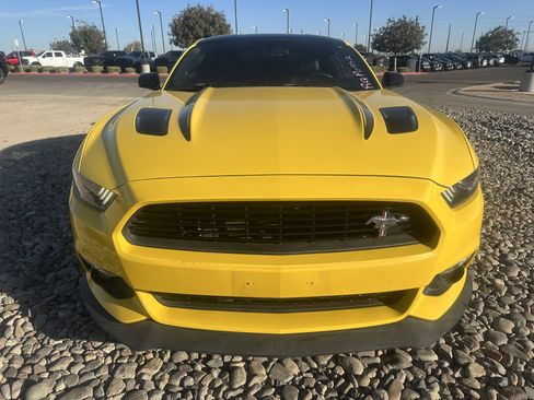 Used 2017 Ford Mustang GT Premium RWD image 8