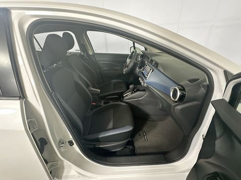 Used 2025 Nissan Versa SV FWD image 29