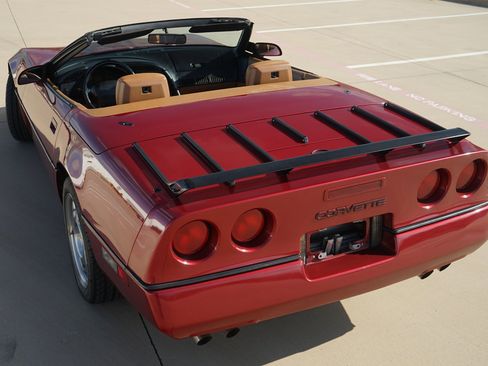 Used 1990 Chevrolet Corvette Convertible image 8
