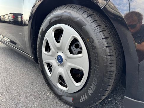 Used 2017 Ford Focus S FWD image 9