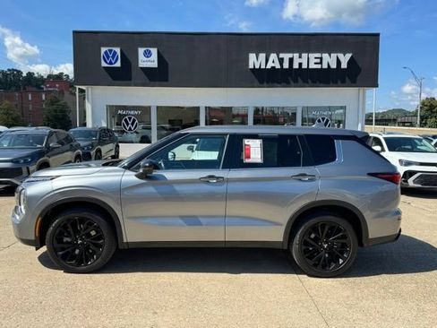Used 2024 Mitsubishi Outlander AWD image 3