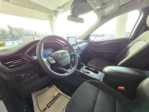 Used 2023 Ford Escape Active image 10