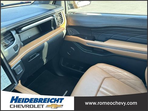 Used 2022 Ford Expedition Max Platinum image 36