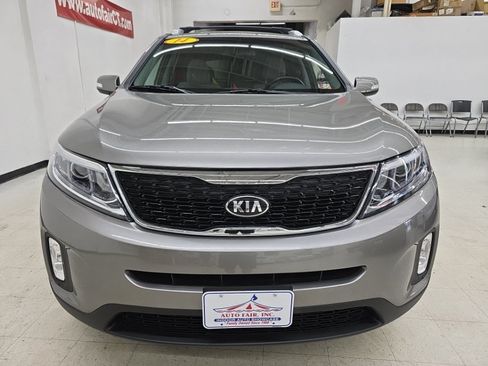 Used 2014 Kia Sorento LX FWD image 2