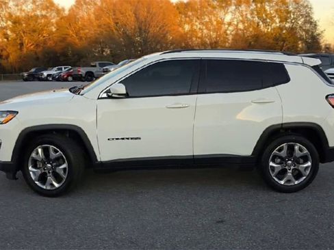 Used 2021 Jeep Compass Limited image 5