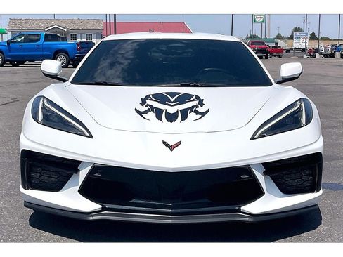Used 2024 Chevrolet Corvette Stingray Preferred Cpe w/ Z51 Performance Package RWD image 3