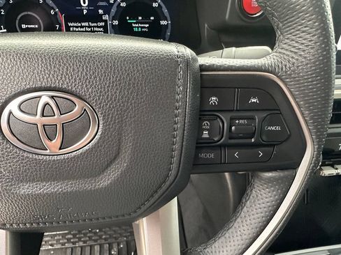 Used 2025 Toyota Tacoma TRD Sport AWD/4WD image 16