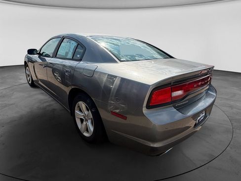 Used 2012 Dodge Charger SE w/ Connectivity Group RWD image 7