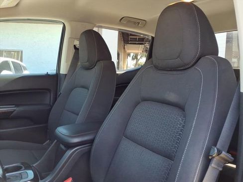 Used 2017 GMC Canyon SLE w/ Trailering Package image 3