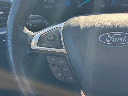Certified 2024 Ford Edge SEL image 21