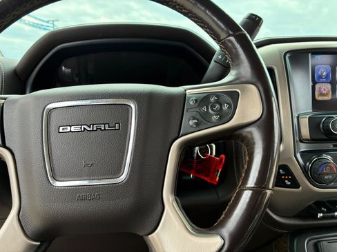 Used 2017 GMC Sierra 2500 Denali w/ Duramax Plus Package AWD/4WD image 22