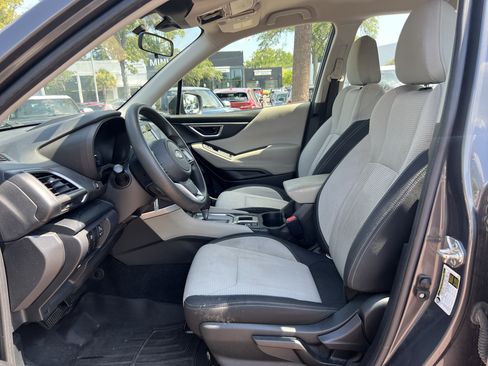 Used 2022 Subaru Forester AWD/4WD image 16