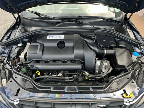 Used 2013 Volvo XC60 T6 AWD/4WD image 12