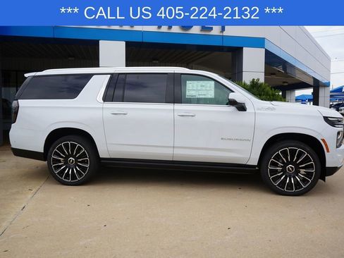 New 2026 Chevrolet Suburban High Country AWD/4WD image 8