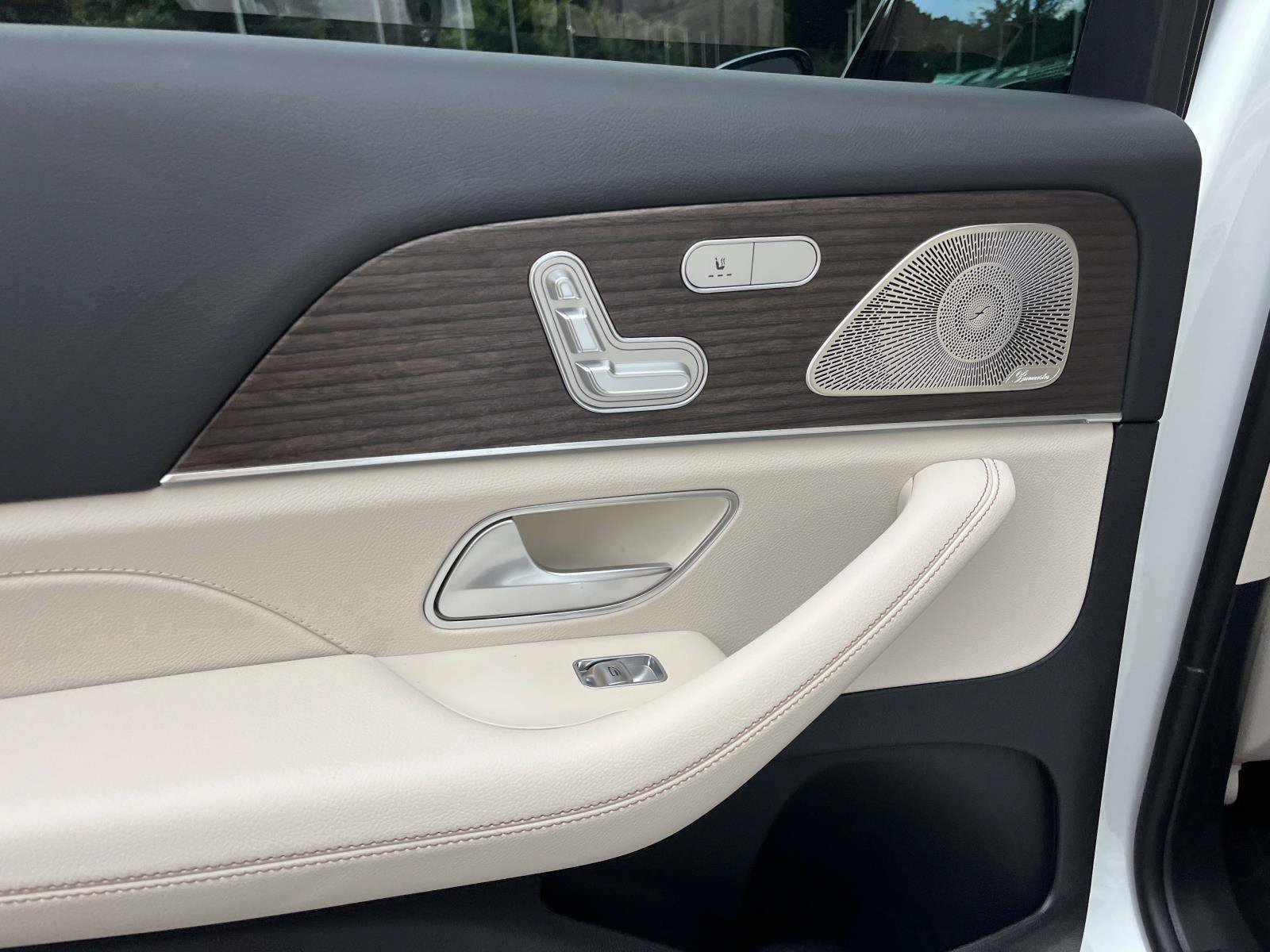 New 2027 Mercedes-Benz GLS 450 4MATIC image 41
